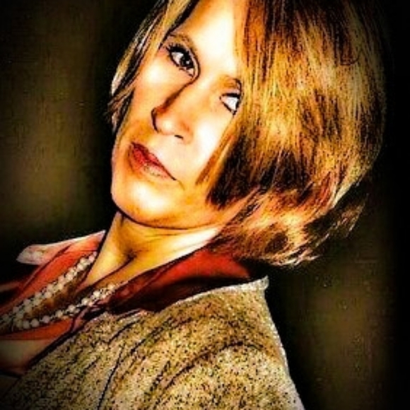 Meet your Posher, Sue - Picture 3 of 16